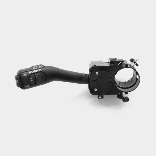 CONMUTADOR LUZ GIROS CON CONTROL COMPUTADORA VOLKSWAGEN GOLF IV-BORA EQUIVALENCIAS OEM 8L0 953 513 S